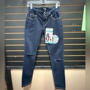 NWT Boom Boom curvy fit shape shifter Blue Jeans